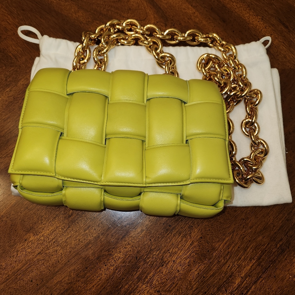 🚫🚫SOLD🚫🚫 Bottega Veneta Chain Cassette Bag Kiwi